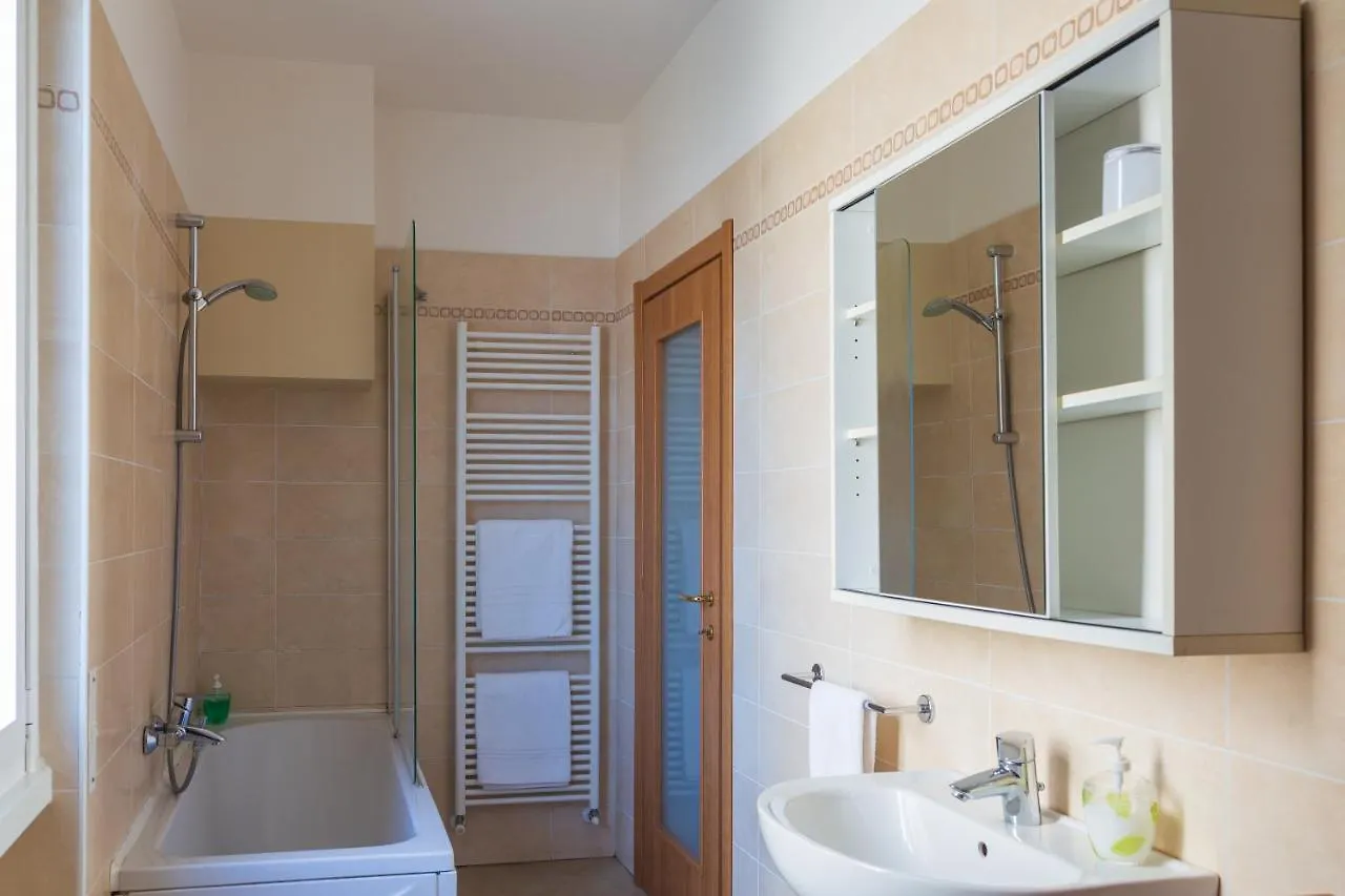 Appartamento Sosta Sul Lago Lezzeno 0*,